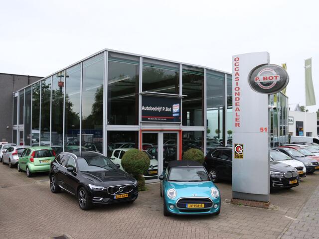 Ford B-MAX 1.0 EcoBoost Style Net binnen, wordt nog showroom klaargemaakt