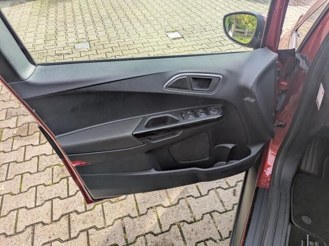 Ford B-MAX 1.0 ECOB. TITANIUM