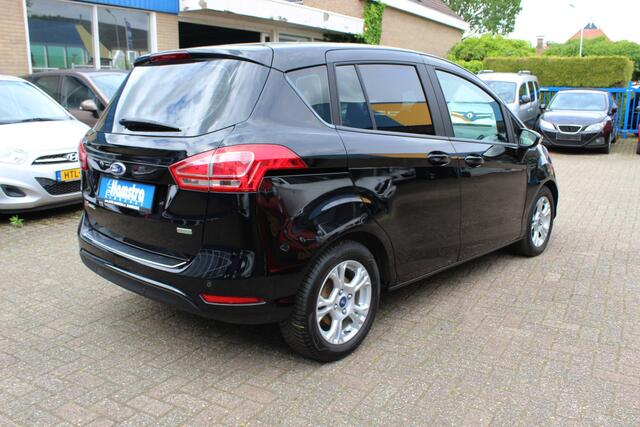Ford B-MAX 1.0i "Titanium" Clima - Navi - PDC !!! 100 Pk