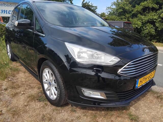 Ford C-MAX 1.0 Titanium Sportvelgen, Trekhaak, Cruise Control.