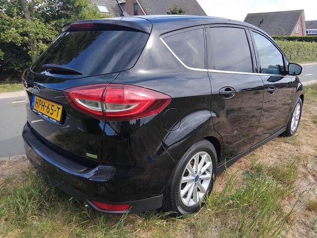 Ford C-MAX 1.0 Titanium Sportvelgen, Trekhaak, Cruise Control.