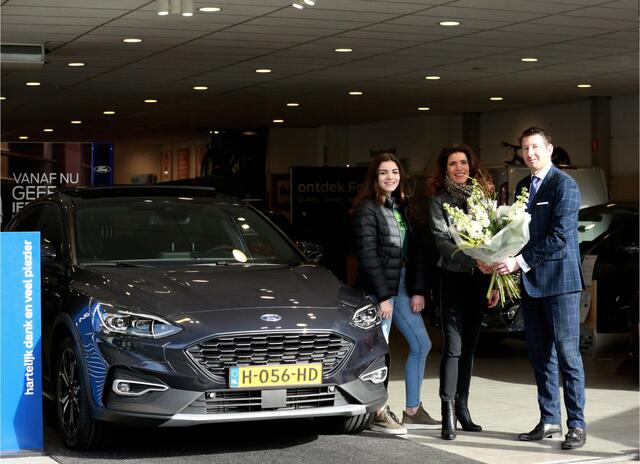 Ford C-MAX 1.5 Titanium 150pk Automaat TREKHAAK | NAVI | STOEL/STUUR VOORRUIT-VERW | APPLE CARPLAY/ANDROID