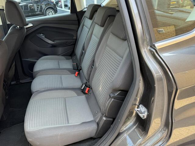 Ford C-MAX 1.0 Titanium /Airco clima/ Navigatie/ Cruise/ Apple carplay/ PDC/ Camera/ Trekhaak