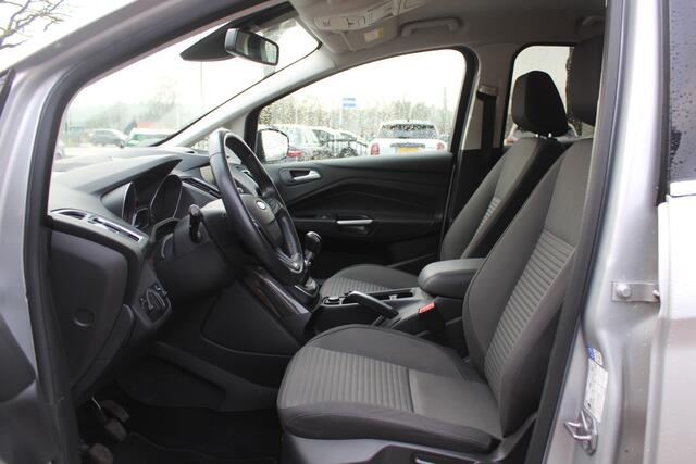 Ford C-MAX 1.0 Titanium / Trekhaak / Navigatie / Parkeerhulp V+A / 17'' / Stuur + Stoelverwarming / Elektr. achterklep / Getint glas / Cruise Control