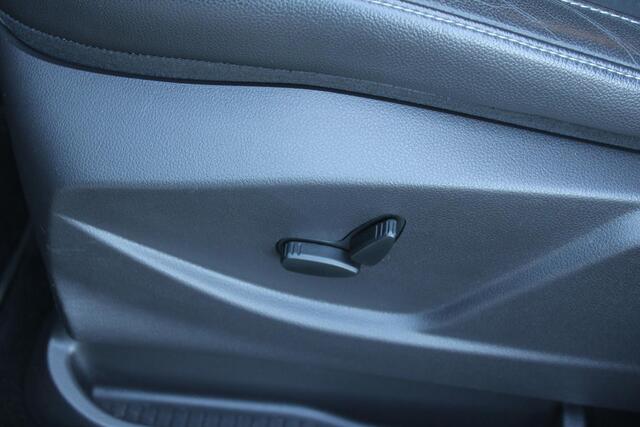 Ford C-MAX 1.0 Titanium | Winterpack | | Camera | | Cruise Control | Navi