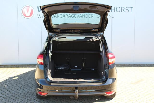 Ford C-MAX 1.0-125pk Titanium. Erg goed onderhouden hoogzitter, afkomstig van de 1e eig. Autm. airco dual, cruise control, navigatie, telefoonvoorb., voorraamverw., trekhaak, all season banden rondom, camera, parkeersensoren v+a etc.