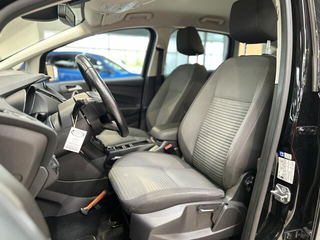 Ford C-MAX 1.5 EcoBoost 150 pk Titanium | Trekhaak | Winter Pack | Camera | 4 seiz. banden | Navi | Clima | Cruise