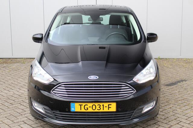 Ford C-MAX 1.0-100pk Titanium. Nette, goed onderhouden hoogzitter ! Autm. airco dual, stoel-, stuur- en voorraamverwarming, parkeersensoren v+a, park assist, cruise control, r/cd, navigatie, telefoonvoorb., trekhaak etc.