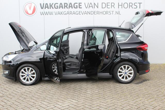 Ford C-MAX 1.0-100pk Titanium. Nette, goed onderhouden hoogzitter ! Autm. airco dual, stoel-, stuur- en voorraamverwarming, parkeersensoren v+a, park assist, cruise control, r/cd, navigatie, telefoonvoorb., trekhaak etc.