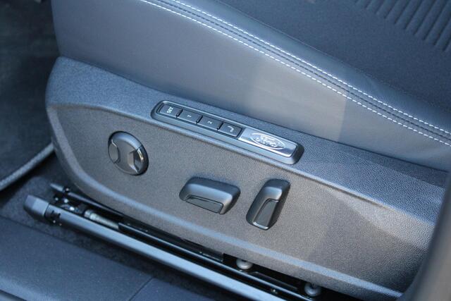 Ford CAPRI Extended Range AWD 79 kWh 340pk | AGR stoelen | Warmte pomp | 21 inch Licht metaal | Panorama Dak | Driver Assistance Pack