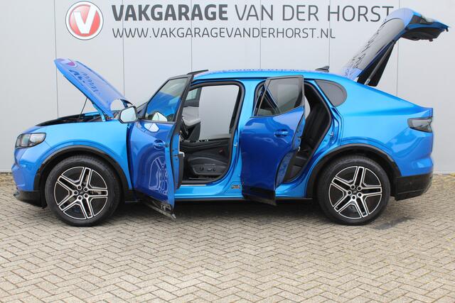 Ford CAPRI Premium Extended Range RWD 77 kWh. Fabrieksgarantie t/m 05-06-2029 ! Autm. airco, warmtepomp, side assist, adapt. cruise cntrl, camera v+a, stoel- en stuurwiel verw., lederen int., metallic lak, elektr. achterklep, navigatie, telefoonvoorb. etc