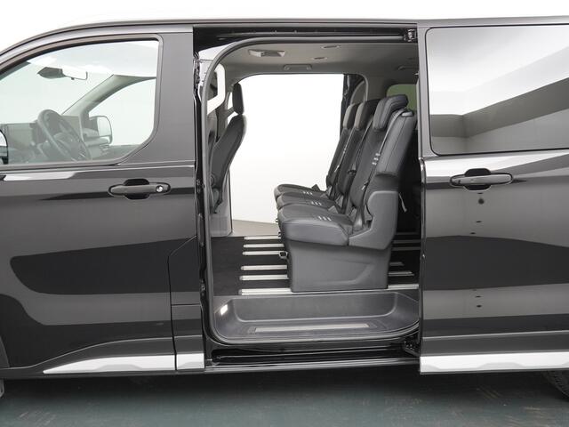 Ford Custom Tourneo Active 340 2.5 PHEV 233 pk L2 8 persoons | Trekhaak | Winter Pack | B&O | Camera | 2x schuifdeur | Adapt. cruise | LED | 17" | 4 seiz. banden | 1850kg trekgewicht |