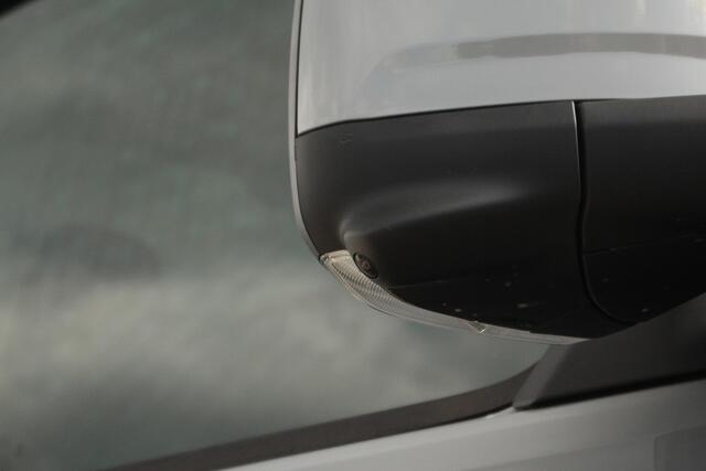 Ford Custom Tourneo 2.5 PHEV 233pk L2H1 Titanium X | 8-Persoons | Panorama | 360° Camera | B&O | 3-Zone Climate | Trekhaak Opklapbaar | Lease 1.058,- p/m