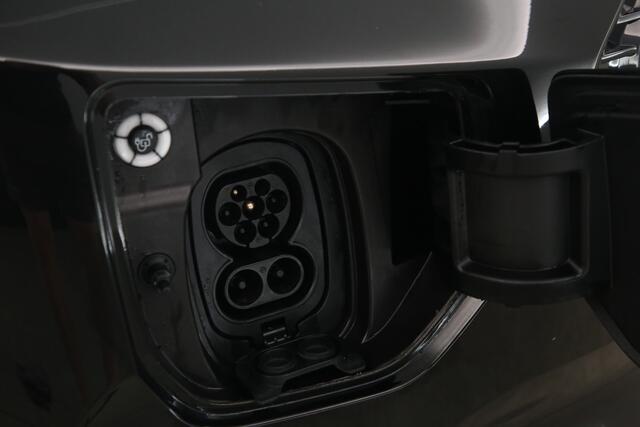 Ford E-Custom 71 kWh L1H1 218PK | Snelladen | Clima | Virtual | 360° Camera | 3 Zits | Cruise | Carplay