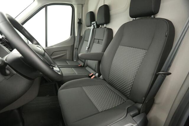 Ford E-Transit 350 L2H2 Trend 68 kWh 184PK Elektrisch | EMISSIEVRIJE ZONE | Automaat Airco Camera Carplay Navi PDC 3 Persoons Elektrpakket