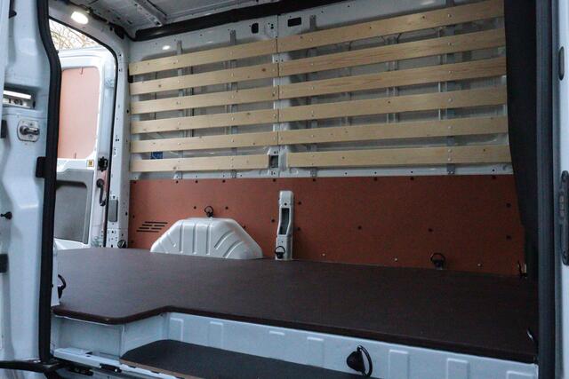 Ford E-Transit 425 L2H2 Trend 68 kWh | NAVI | CAMERA + PDC | CRUISE | VRUIT/STOELVERW | LANE-ASSIST/WARNING |