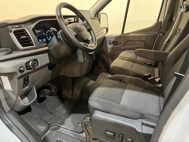 Ford E-Transit 350 L3H2 Trend 68 kWh 184 PK / 100% Elektrisch !! / Airco / Cruise Control / CarPlay / Camera / Navigatie / 3-Zits / NIEUW !!
