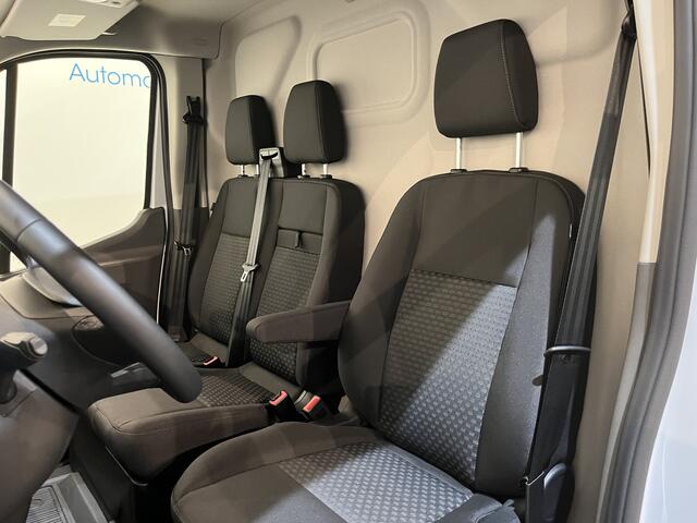 Ford E-Transit 350 L3H2 Trend 68 kWh 184 PK / 100% Elektrisch !! / Airco / Cruise Control / CarPlay / Camera / Navigatie / 3-Zits / NIEUW !!