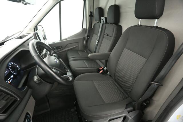 Ford E-Transit L3H2 Trend 89 kWh | 4,25 T + B-Rijbewijs | SOH 96% | Snelladen | Airco | Camera | Cruise | 3-Zits | Carplay | Stoelverw. | Parkeersens.