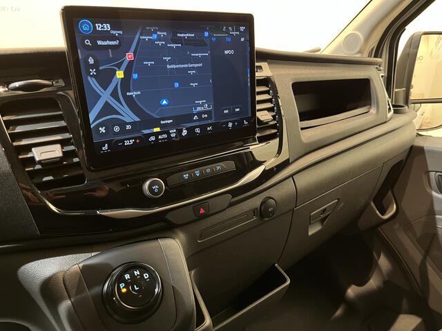 Ford E-Transit 350 L2H2 Trend 68 kWh 184 PK / 100% Elektrisch !! / Airco / Cruise Control / CarPlay / Camera / Navigatie / 3-Zits / 12.200 KM !!