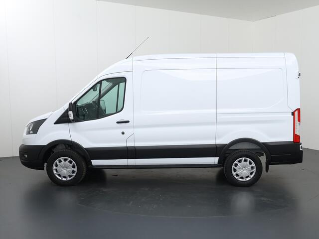 Ford E-Transit 350 | L2 H2 | Trend | 68 kWh | Navigatie | Parkeercamera | 2-zits | Climate Control | Stoelverwarming | DAB+ | Apple Carplay