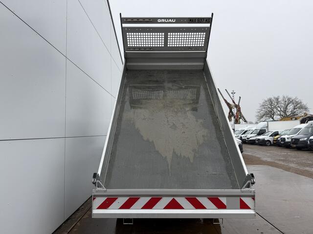 Ford E-Transit 75kWh Kipper Elektrisch 75kWh 334KM WLTP Snelladen Tipper Benne Climate Control Cruise Control Apple Carplay Stoelverwarming Navigatie Camera