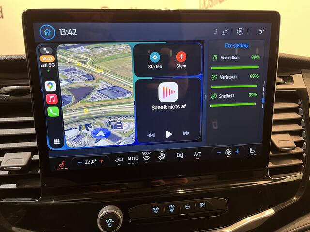 Ford E-Transit 390 (3500 kg) L2H2 Trend 68 kWh / 100% Elektrisch !! / Airco / Cruise Control / CarPlay / Camera / Navigatie / 3-Zits / 13.850 KM !!