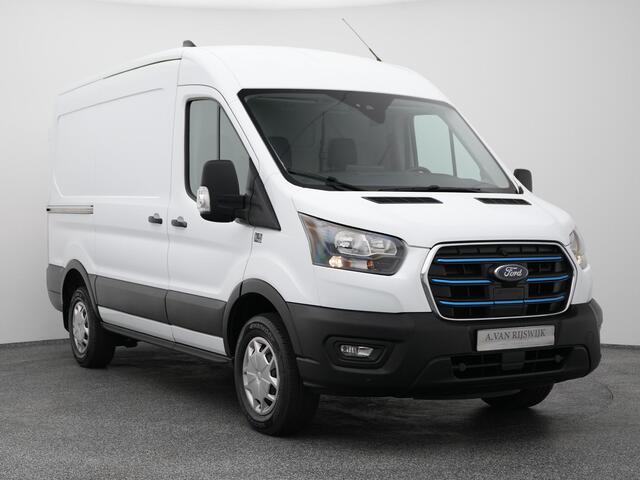 Ford E-Transit 350 L2H2 Trend 68 kWh | CAMERA | CARPLAY | STOELVERW.