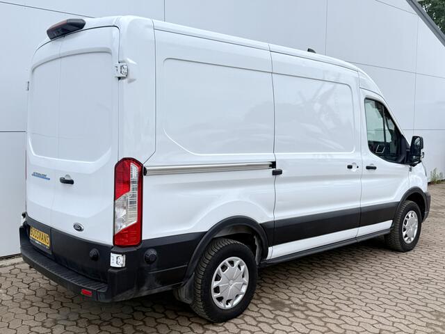 Ford E-Transit 68kWh 184PK L2H2 334km WLTP 96,5% (SOH) Climate Control Cruise Control CarPlay Navigatie Parkeersensoren v+a