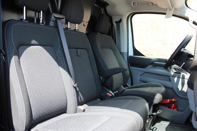 Ford E-Transit Cust. 340 L2H1 Trend 71 kWh |STUUR + STOELVERWARMING|LICHTMETALEN|CAMERA|LED|