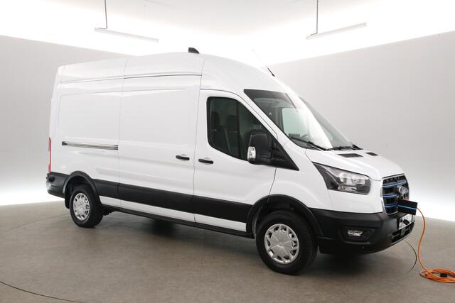 Ford E-Transit 68 kWh L3H3 | Snelladen | SOH 95% | Clima | Camera | Cruise | 3 Zits | Carplay