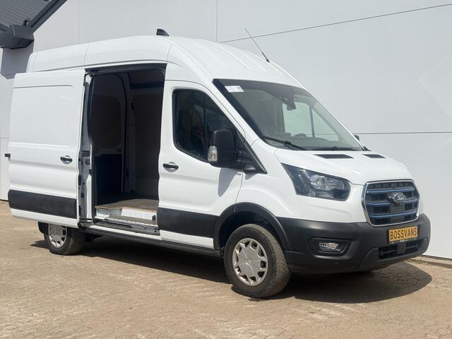 Ford E-Transit 68kWh 184PK L2H3 317km WLTP 97.3% (SOH) BEV Snelladen 360° Camera Climate Control Cruise Control Navigatie Carplay Parkeersensoren v+a