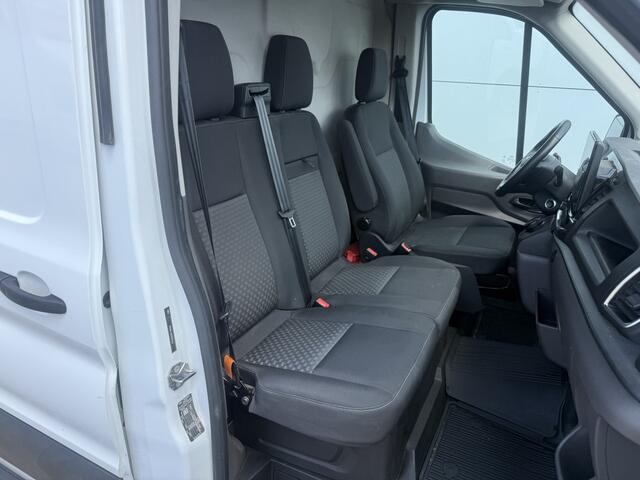 Ford E-Transit 68kWh 184PK L2H3 317km WLTP 97.3% (SOH) BEV Snelladen 360° Camera Climate Control Cruise Control Navigatie Carplay Parkeersensoren v+a