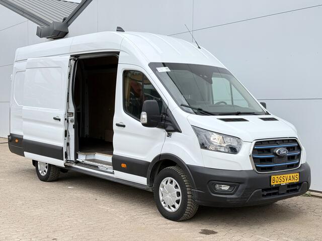 Ford E-Transit 68kWh 184PK L4H3 316km WLTP 95,6% (SOH) BEV Snelladen Carplay Climate control Laadkabel 360° camera Parkeersensoren v+a Stoelverwarming
