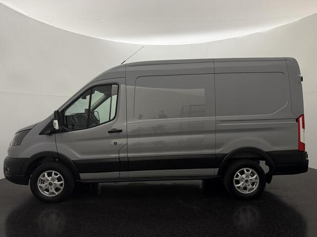 Ford E-Transit 350 L2H2 Trend 68 kWh met o.a. een 360 graden camera, Adaptieve Cruise Control, Dodehoek detectie en 16 inch lichtmetalen velgen