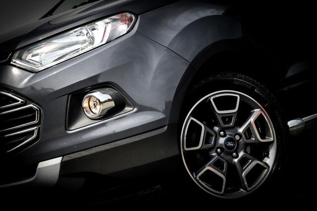 Ford ECOSPORT 1.0 125 PK EcoBoost Titanium RIJKLAAR INCL:GARANTIE. |Trekhaak | Sidebars | Trekhaak | Airco | Parkeersensoren achter | Navigatie | 17 INCH LMV |