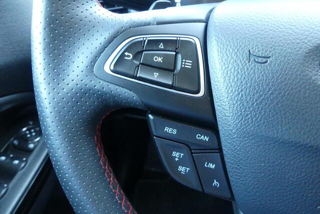 Ford ECOSPORT 1.0 EcoBoost ST-Line CRUISE, CLIMA, NAVI, WINTER PACK, PDC V&A, APPLE CARPLAY/ANDROID AUTO, 49.171KM