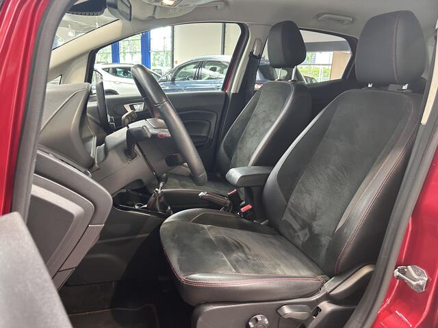 Ford ECOSPORT EcoBoost 125pk ST-Line | Winterpack | Clima | Cruise | Apple carplay | All Seasons |