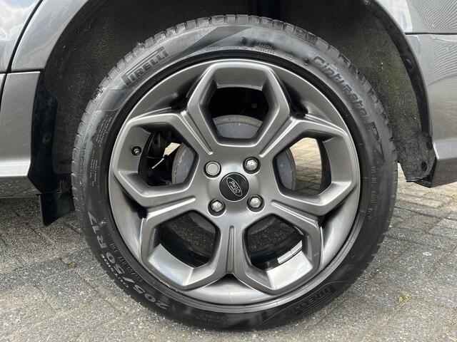 Ford ECOSPORT 1.0 EcoBoost Titanium | Apple & Android Auto | Lage KM-stand | Winter-Pack & X-Pack | Rijklaarprijs