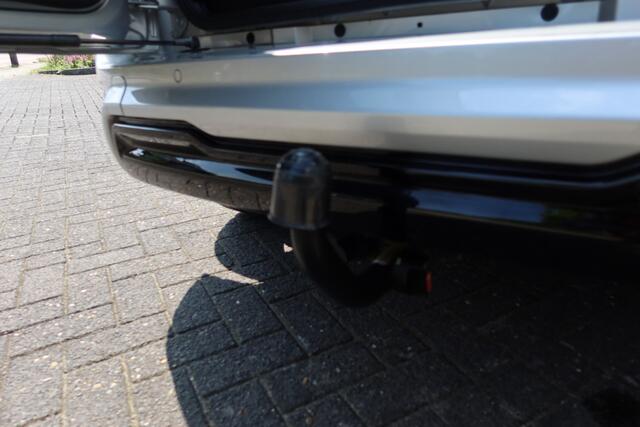Ford ECOSPORT 1.0 EcoBoost ST-Line NAVI I TREKHAAK I ALL-SEASON