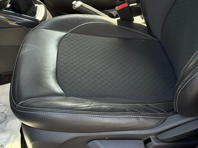 Ford ECOSPORT 125pk EcoBoost Titanium | Winter pack | Tech Pack | Sony Navi | PDC | Clima |