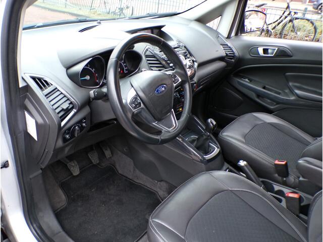 Ford ECOSPORT 1.0 EcoBoost Titanium CAMERA NAVI CRUISECONT STOELVERWARMING