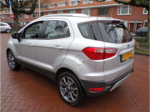 Ford ECOSPORT 1.0 EcoBoost Titanium CAMERA NAVI CRUISECONT STOELVERWARMING