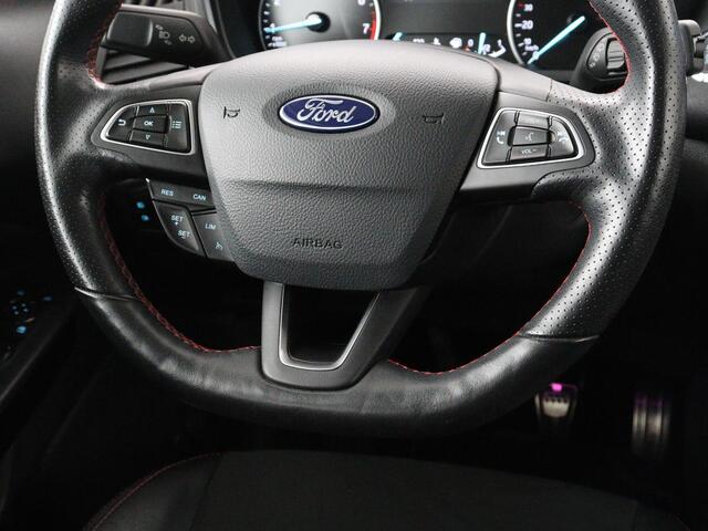 Ford ECOSPORT 1.0 EcoBoost ST-Line | Stoel & stuurverwarming | Camera | Leder/Alcantara | Navigatie | Dodehoek detectie | Keyless | Climate control | Parkeerhulp | Cruise control | Bluetooth