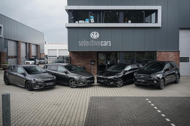 Ford ECOSPORT 1,0 EcoBoost ST-line , Schuifdak, Trekhaak, B&O, Cruise, Camera, 18''LM, LED.