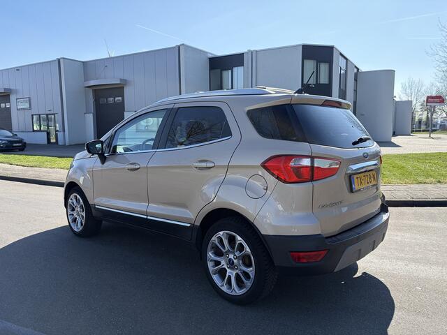 Ford ECOSPORT 1.0i EcoBoost Titanium 6-Bak 126 PK. Prachtige auto van de tweede eigenaar !!!