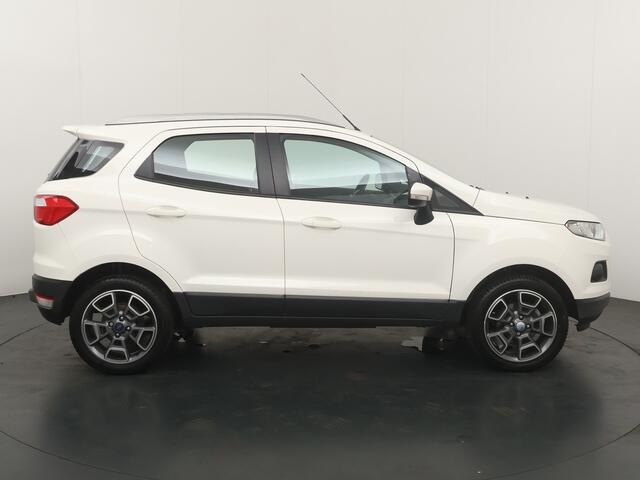 Ford ECOSPORT 1.0 125PK Trend | 17-inch | Grote spoiler | Parkeersensoren | 1 jaar BOVAG garantie |