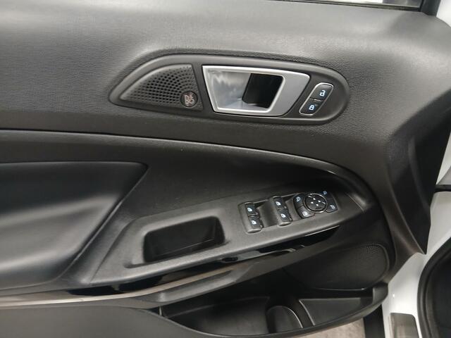 Ford ECOSPORT 1.0 EcoBoost 125PK Titanium X- Pack Trekhaak Xenon verlichting, half lederen bekleding