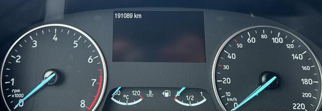 Ford ECOSPORT 1.0 EcoBoost Titanium 125PK | Dealeronderhouden | Nieuwe APK | Trekhaak | Parkeersensoren | Stoelverwarming | Stuurverwarming | Voorruitverwarming | Climate Control | Cruise Control | Navigatie | 2 Sleutels |