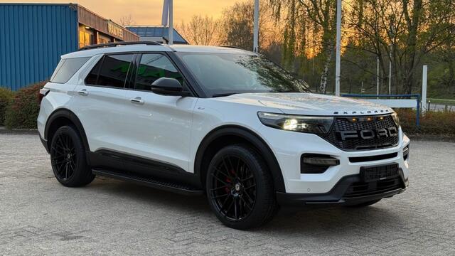 Ford EXPLORER 3.0 V6 EB PHEV ST-LINE / TREKHAAK